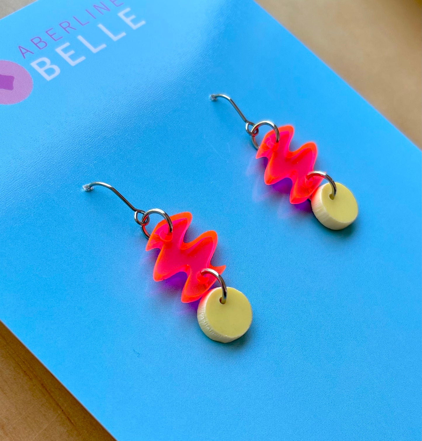 Zara Mix // Acrylics // 006