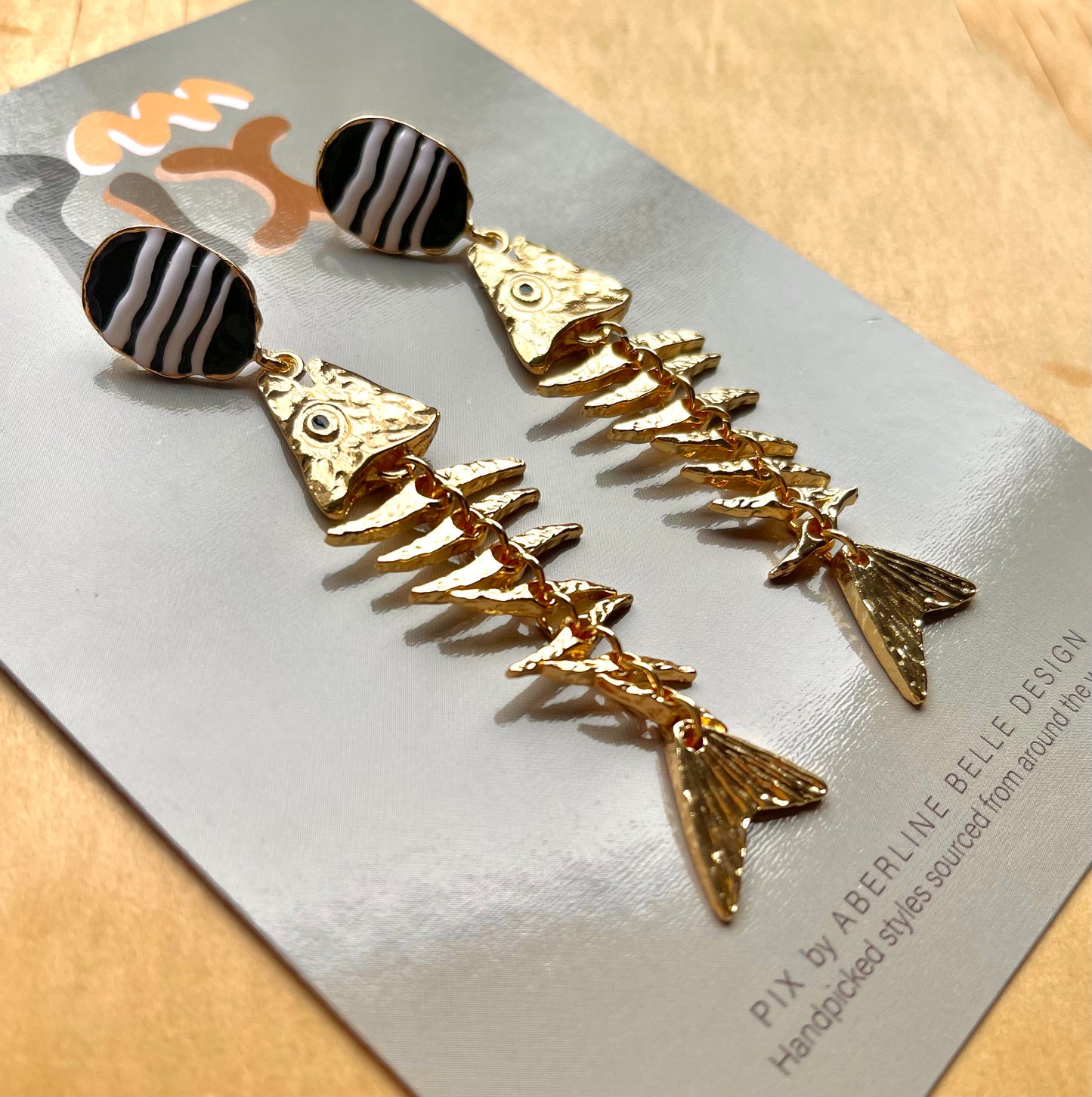 PIX // Bones // Gold, black & white