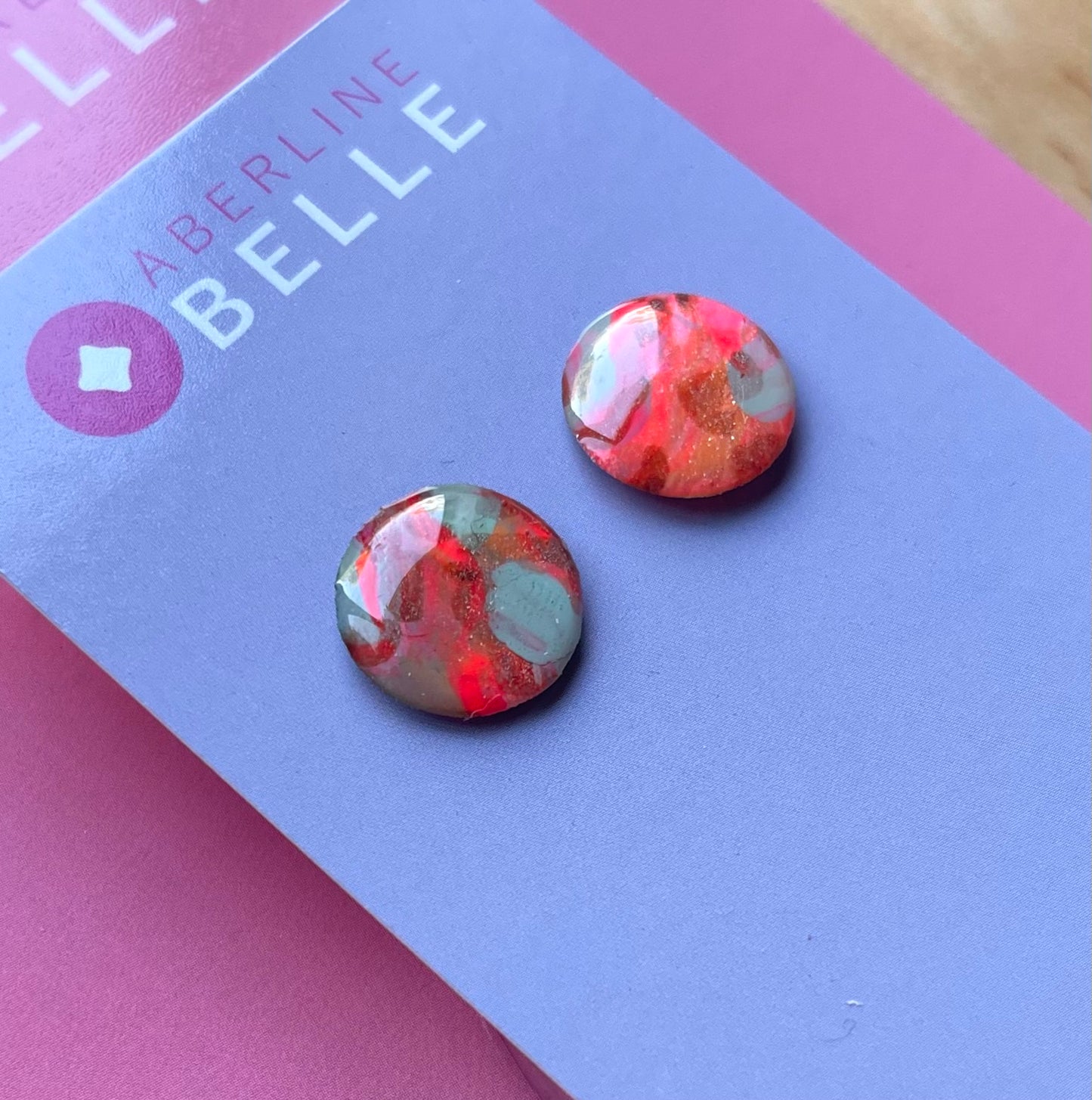 Round Stud // Belle // 15mm // Flamingo Mirage // 020