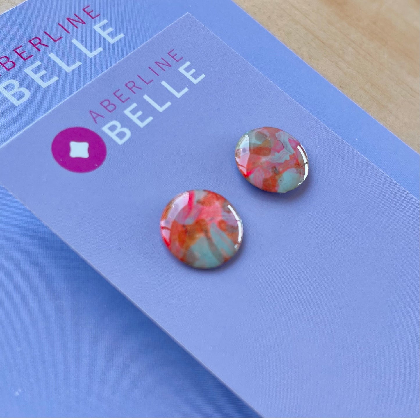 Round Stud // Belle // 15mm // Flamingo Mirage // 019