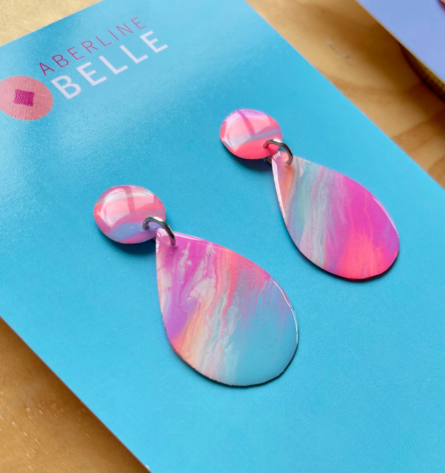 Drop Stud Medium // Belle // 018