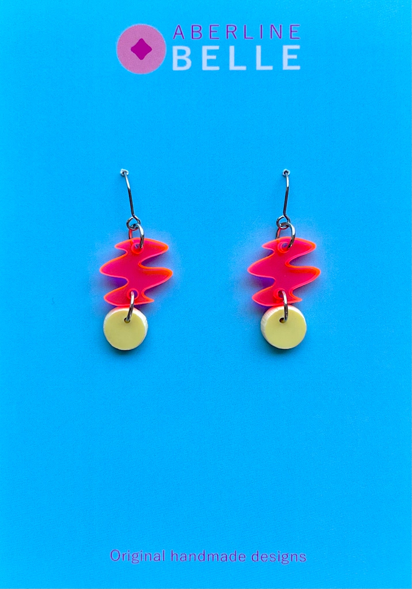 Zara Mix // Acrylics // 006