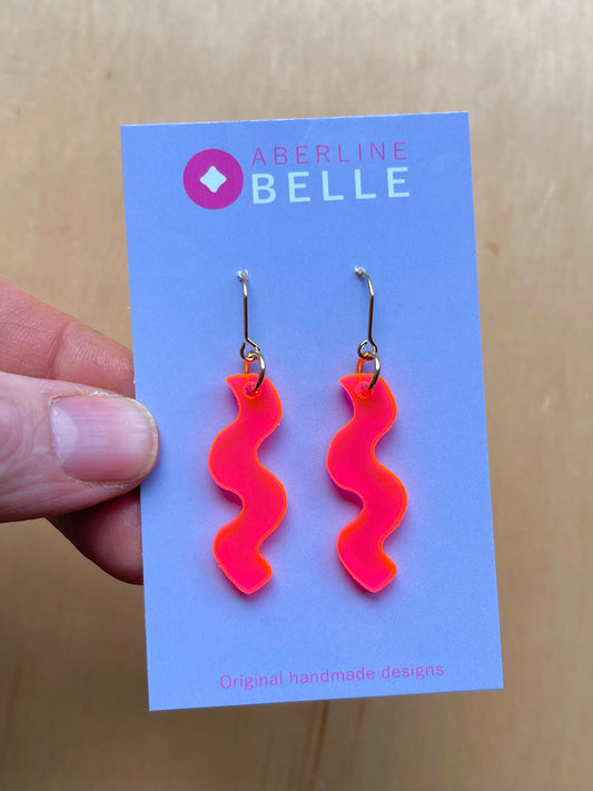 Ziggy Mini // Acrylics // Neon Pink Transparent