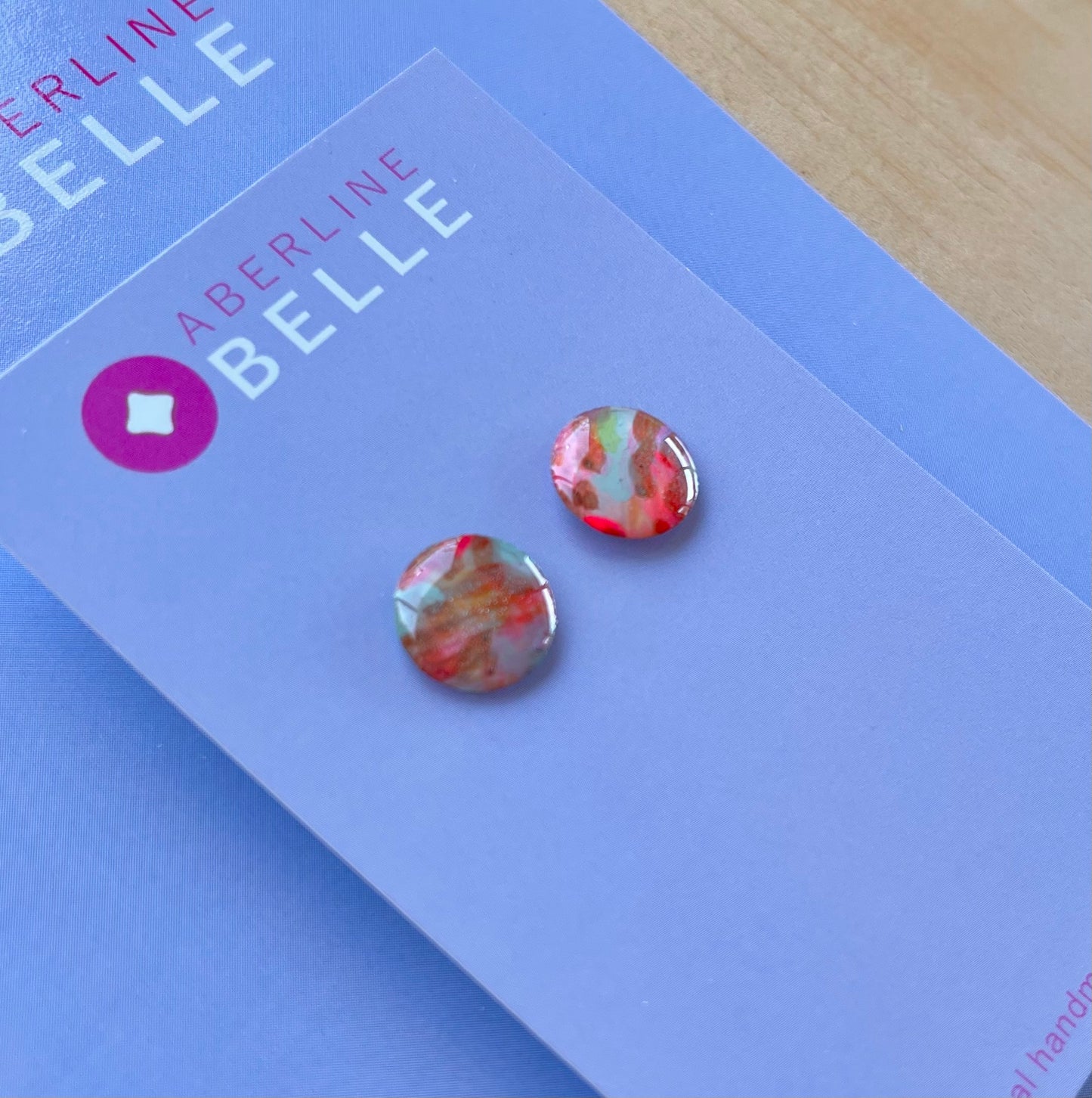 Round Stud // Belle // Flamingo Mirage // 017