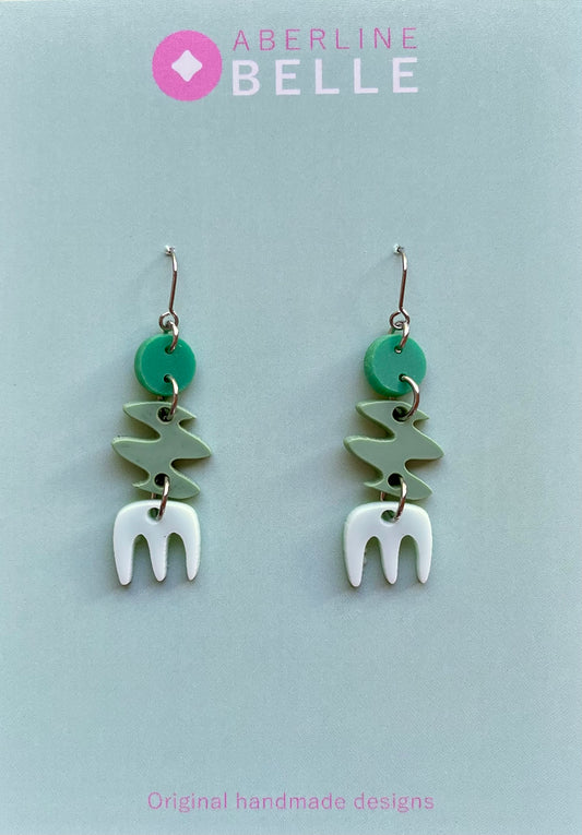 Zara Mix // Acrylics // 011