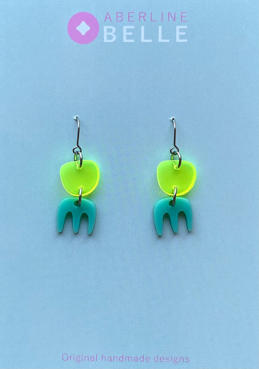 Zara Mix // Acrylics // 008