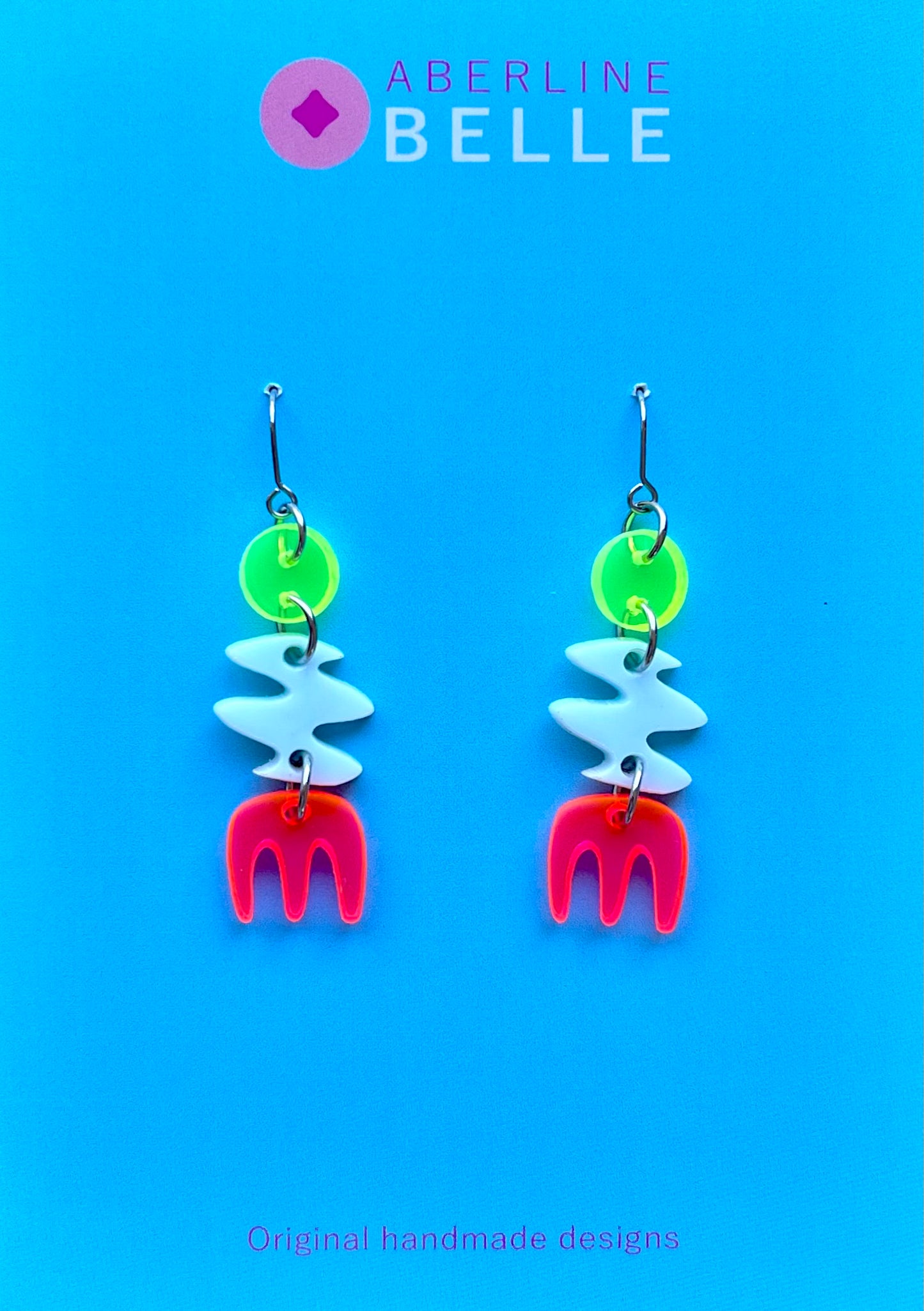 Zara Mix // Acrylics // 010