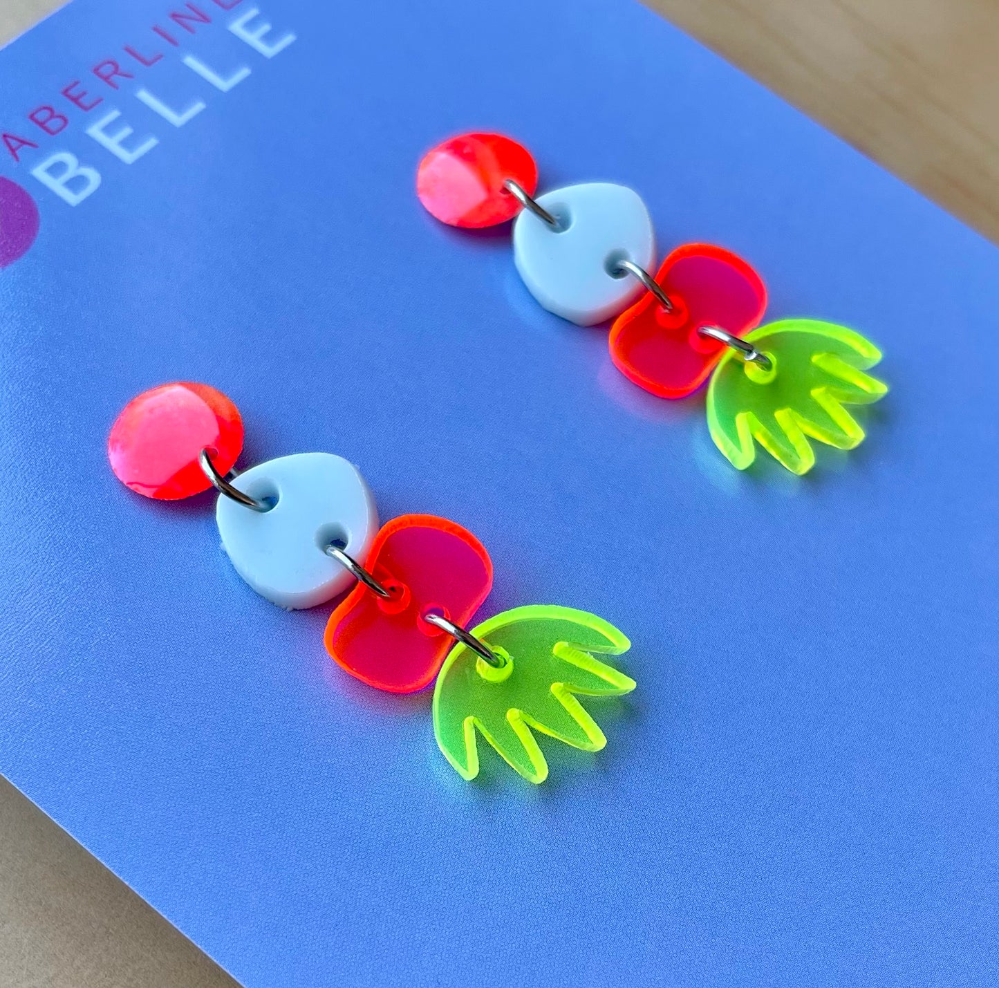 Zimmy Stud Top // Acrylics & Originals // 017