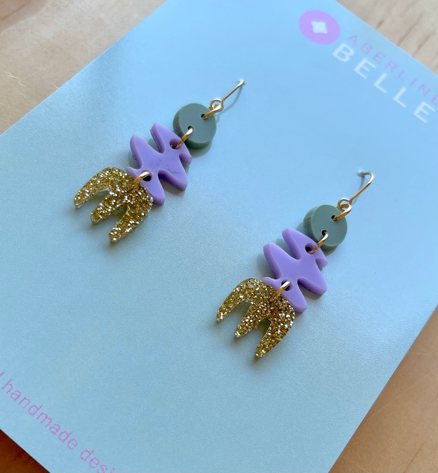 Zara Mix // Acrylics // 013